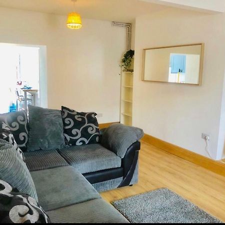 Oak Leaf Cottage Burry Port Bagian luar foto